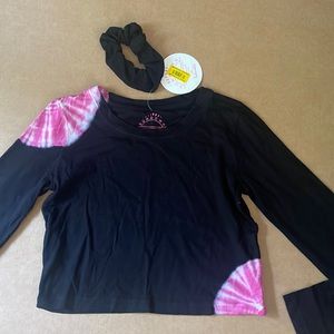 Long sleeve with hair tie
